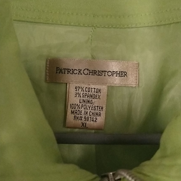 Lime green jacket with hand painted pocket details - Picture 2 of 4